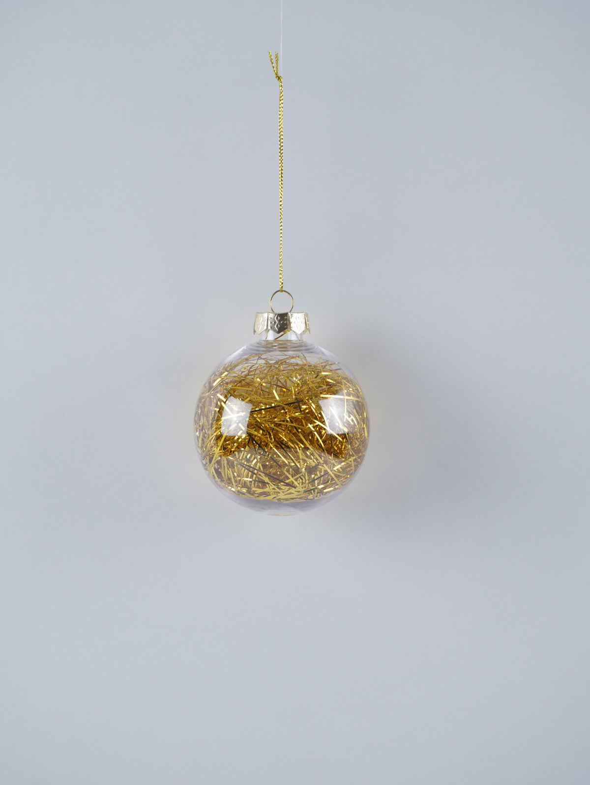 Personlig Julgranskula med Namn – Röd, Guld, Vit Glitterdekoration