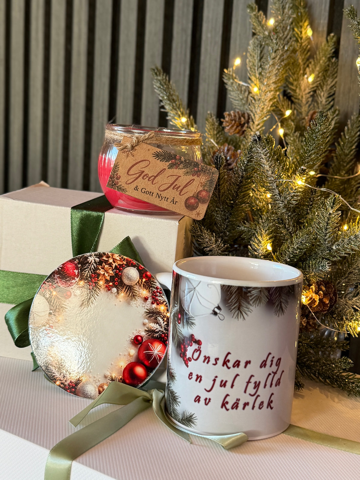 Christmas Gift Set – Mug, Scented Candle & Coaster